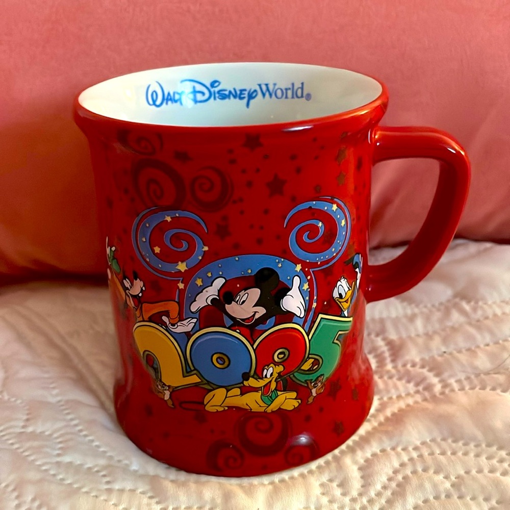 2005 Disney Mug